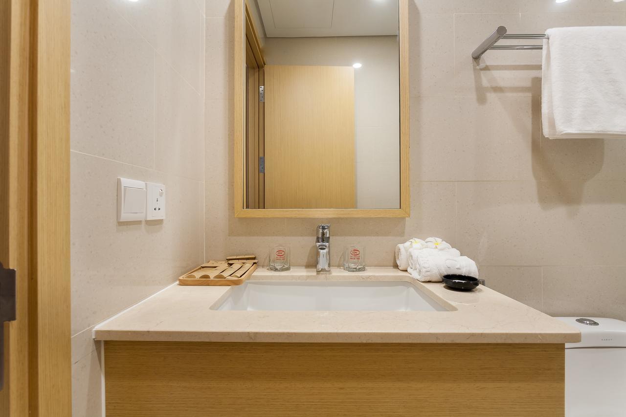 The Ocean Apartment Idcwh B302 Da Nang Esterno foto